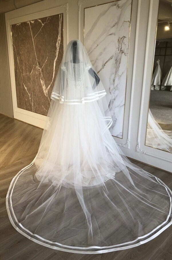Two-Tier Veil with Dual Satin Ribbon Trim – Soft Tulle Bridal Veil with Blusher