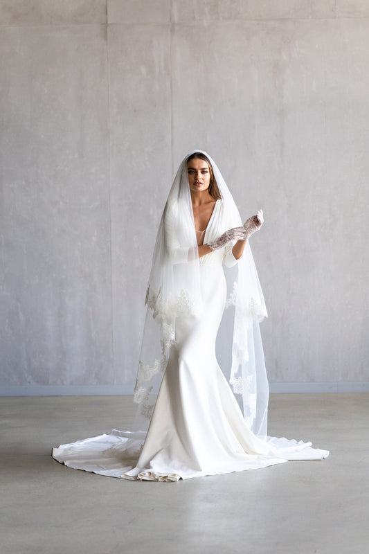 Cathedral Length Mantilla Veil with Lace Edge – Tulle Bridal Veil