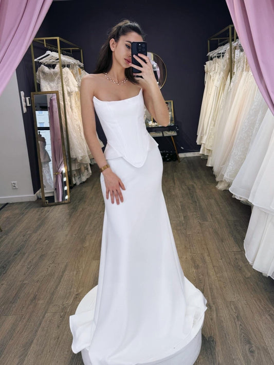 ARNO (empty) – Modern Satin Wedding Corset Top with Sculpted Basque Waist