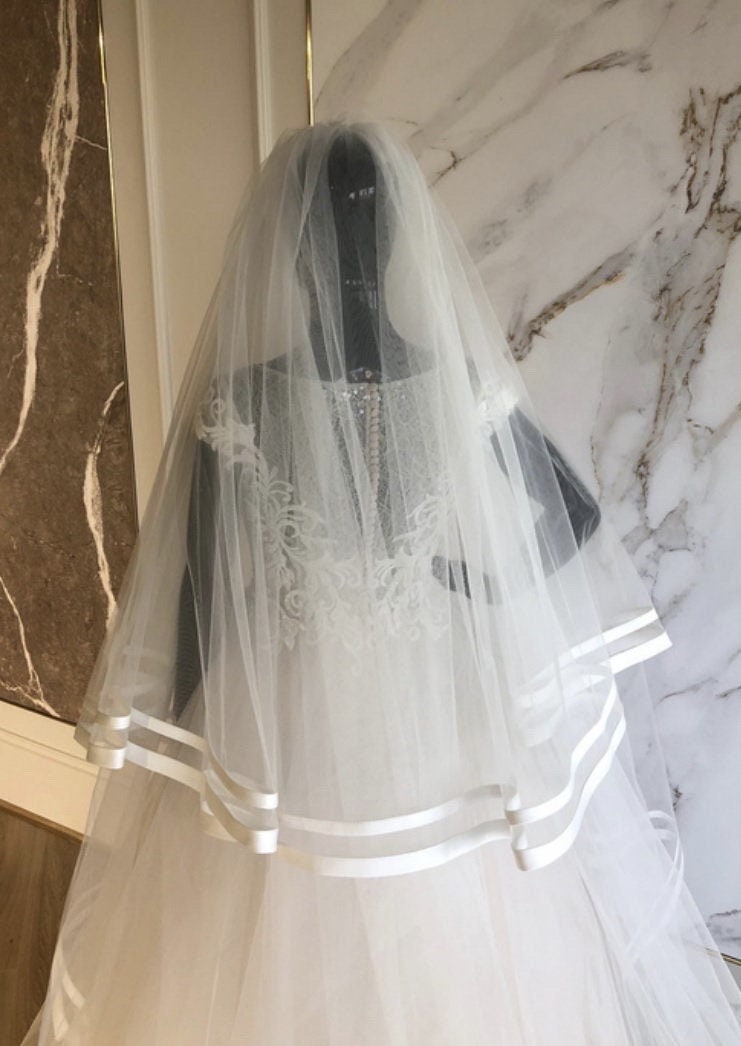 Two-Tier Veil with Dual Satin Ribbon Trim – Soft Tulle Bridal Veil with Blusher