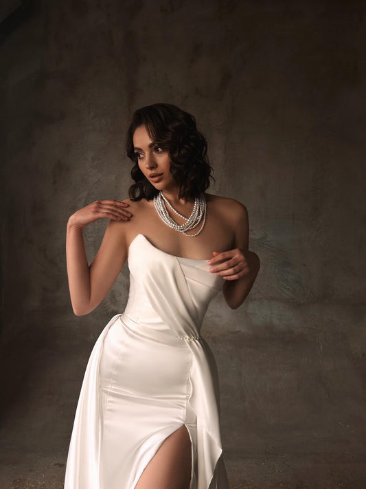 APORIA – Strapless Satin Wedding Dress with Slit & Corset | Modern Bridal Elegance