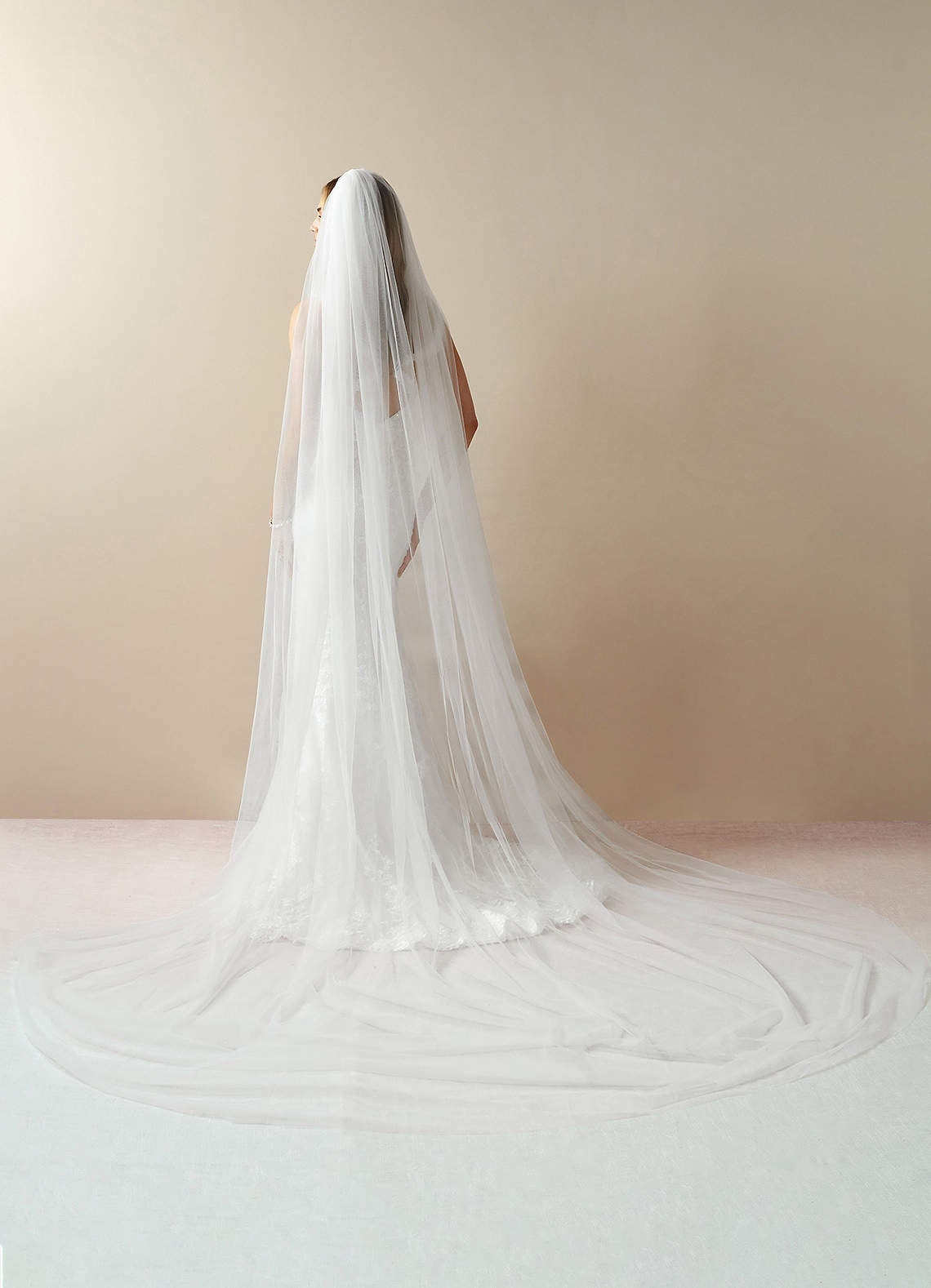 Extra Wide Soft Tulle Wedding Veil – 300 cm Classic Bridal Veil with Optional Blusher