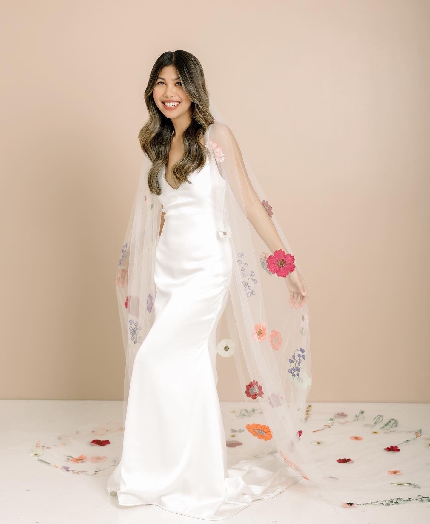 Wildflower veil | veil | Bridal veil with flowers | Unique wedding veil | Botanical floral veil, Flower wedding veil | 3d flower veil
