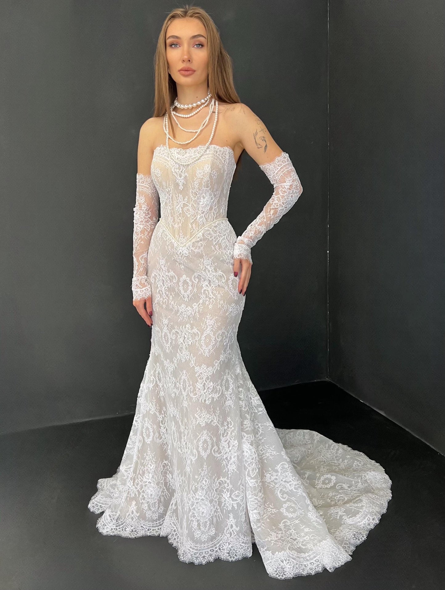 Luxury Chantilly Lace Mermaid Wedding Dress with Basque Corset, Pearl Embellishments, Detachable Sleeves, Glitter Layer & Train