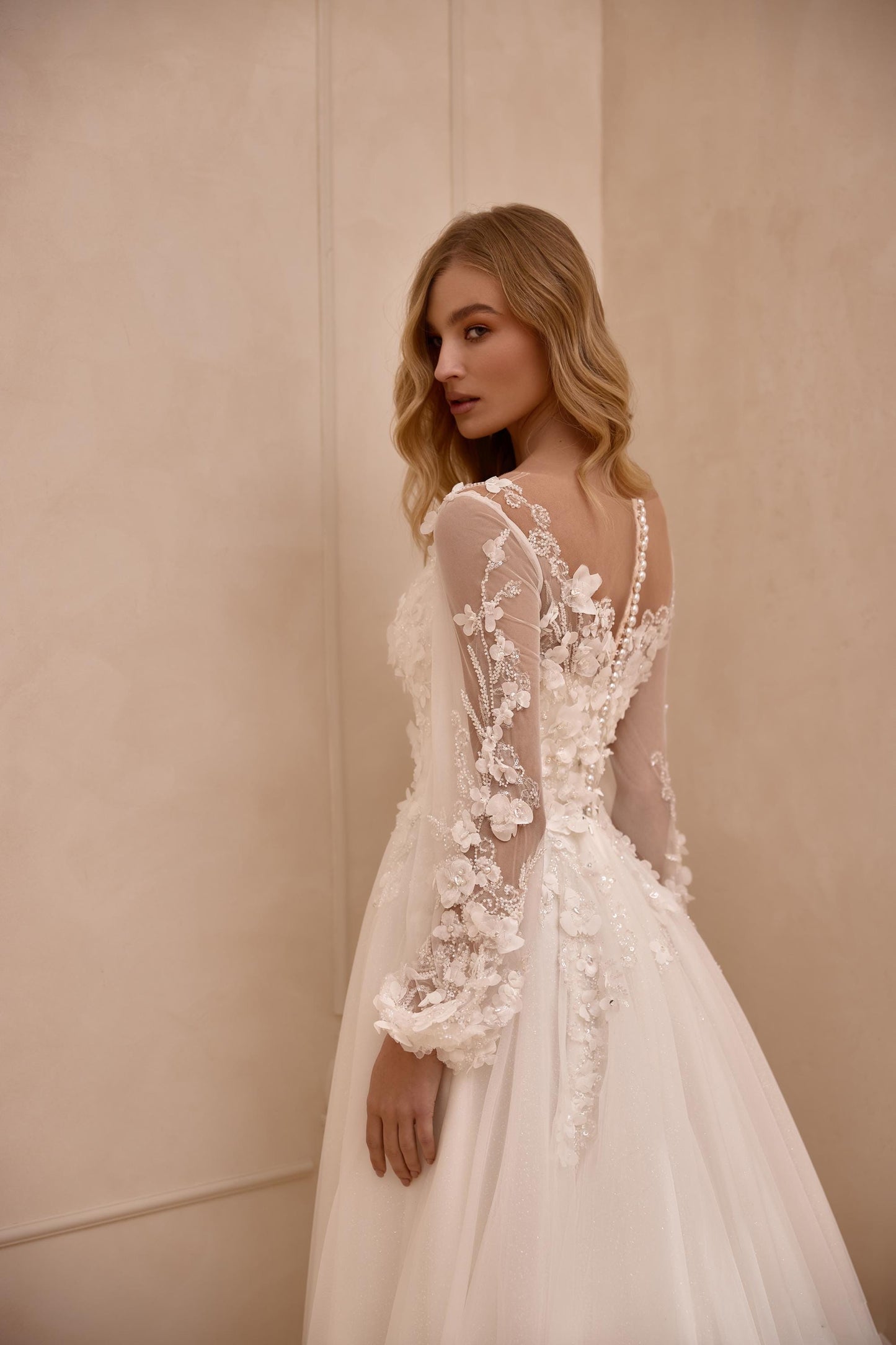 3D Applique Wedding Dress with Long Sleeves, Soft Tulle A-Line Gown with Slit, Lace Bridal Gown with Train, Fairy Romantic Style