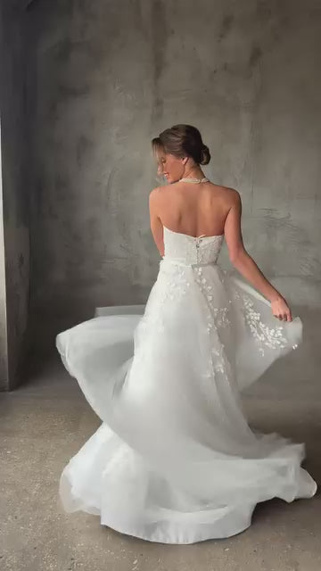 BIBLIS – Strapless Mermaid Wedding Dress with 3D Floral Appliqués and Tulle Train