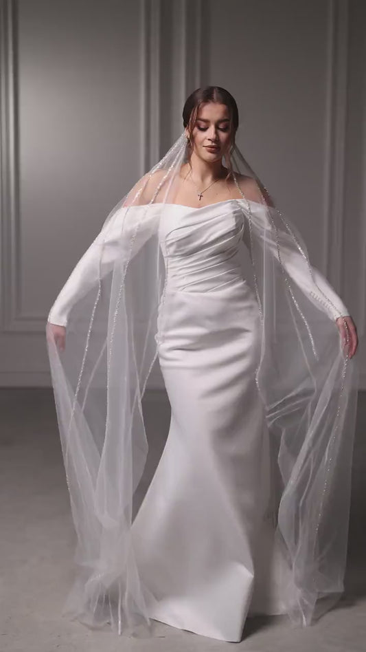 Elegant Bridal Veil with Sparkling Beaded Edges, Long Cathedral Veil for Bride with shimmering stripes made of sparkling beads and sequins