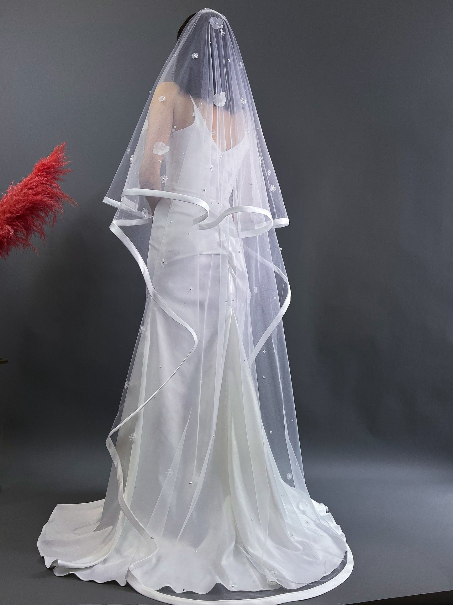 Floral Wedding Veil with Satin Ribbon Edge – Soft Tulle Veil with 3D Flowers