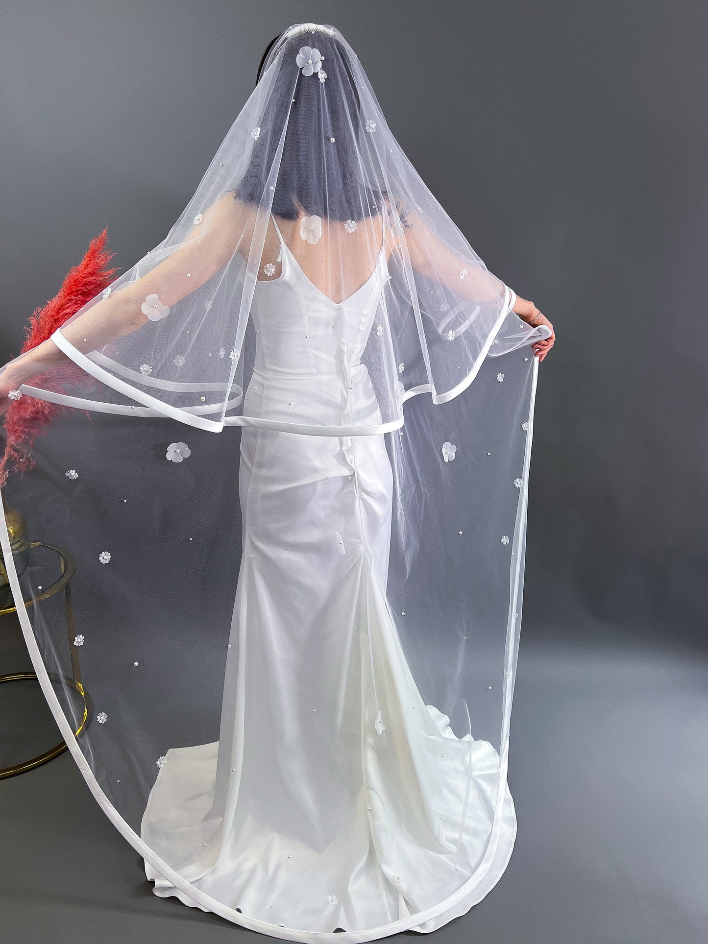 Floral Wedding Veil with Satin Ribbon Edge – Soft Tulle Veil with 3D Flowers