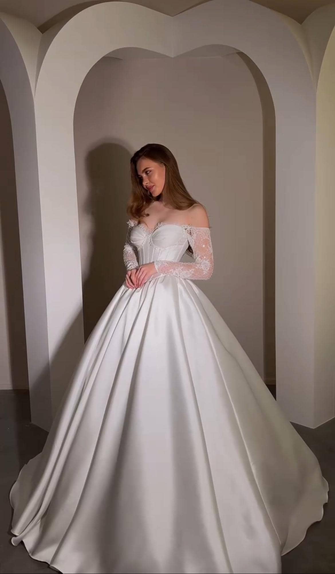 Princess Wedding Dress with Basque Corset, Mikado & Chantilly Lace, Glamorous Off-Shoulder Gown with Lace Sleeves, Luxurious Bridal Dress