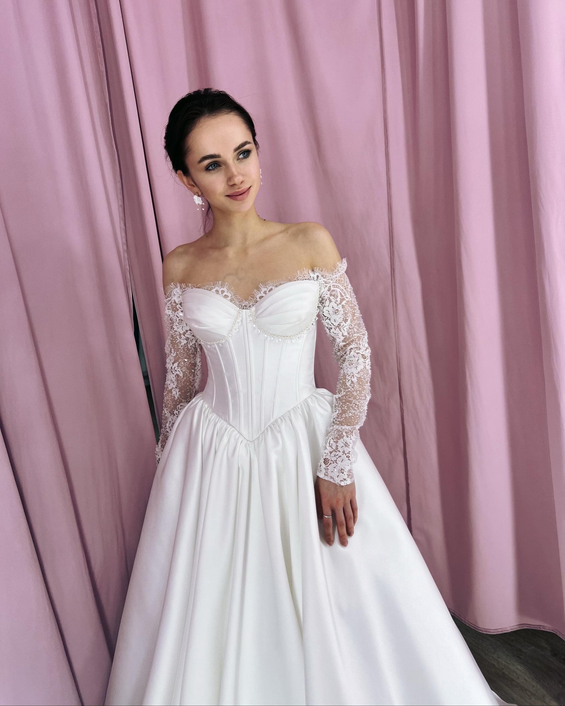 Princess Wedding Dress with Basque Corset, Mikado & Chantilly Lace, Glamorous Off-Shoulder Gown with Lace Sleeves, Luxurious Bridal Dress