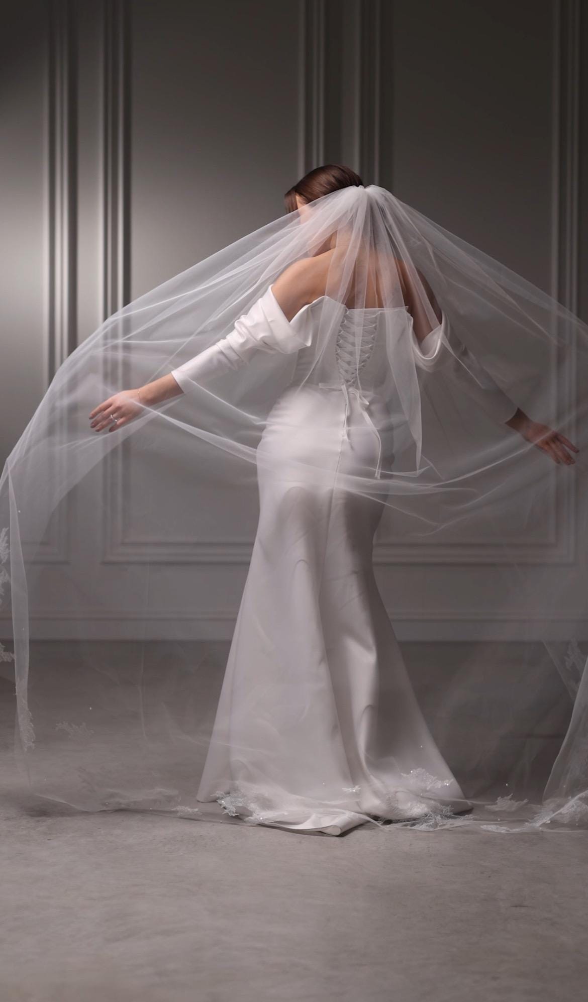 Luxurious One-Tier Cathedral Length Lace Veil with Exquisite Embroidered chantilly lace Detail for Brides, Custom Mantilla Wedding Veil