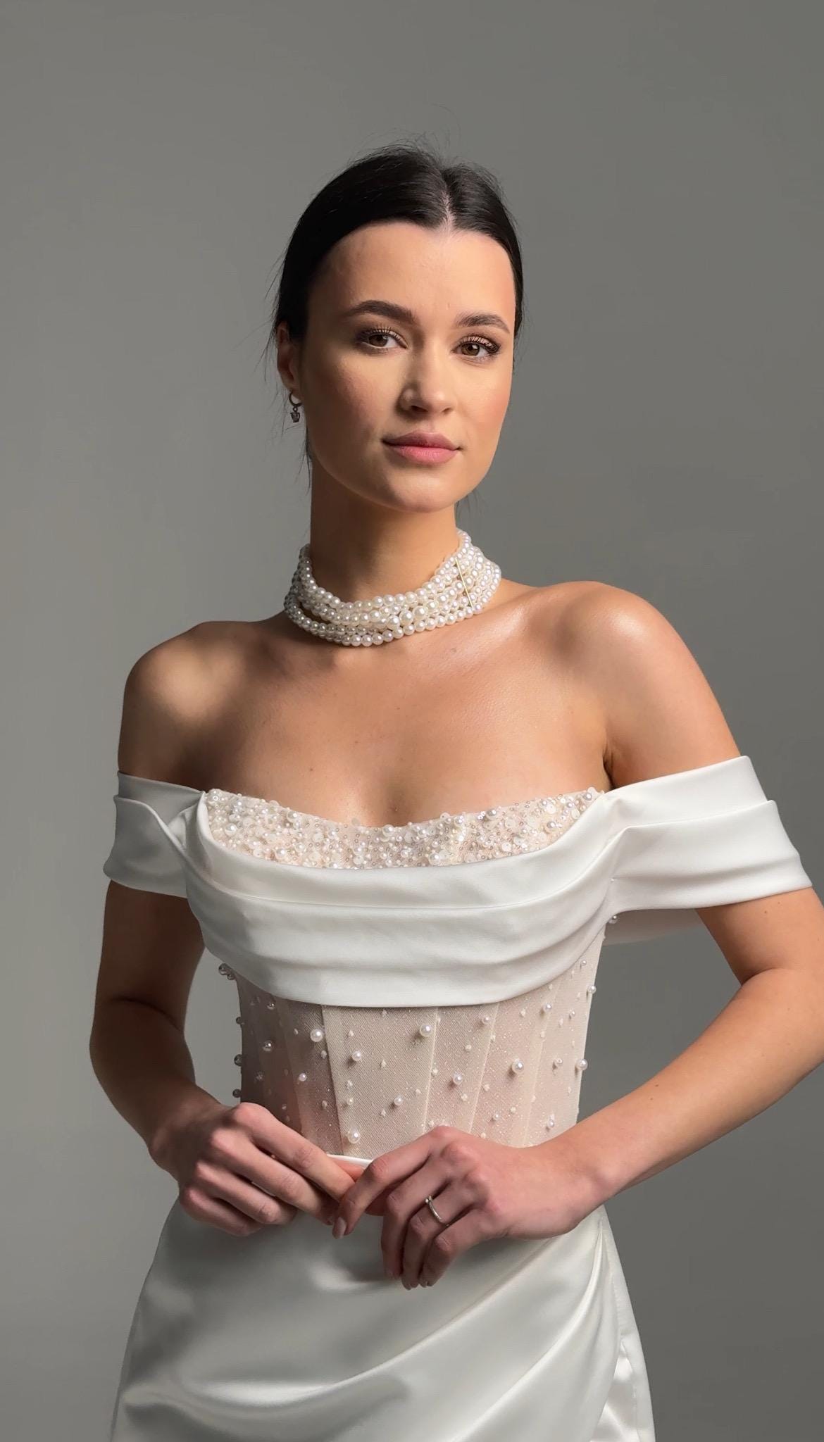 Elegant Satin Wedding Dress – Off-Shoulder Corset with Pearl Embroidery – High-Slit Wrap Skirt – Modern Bridal Gown – Custom Wedding Dress