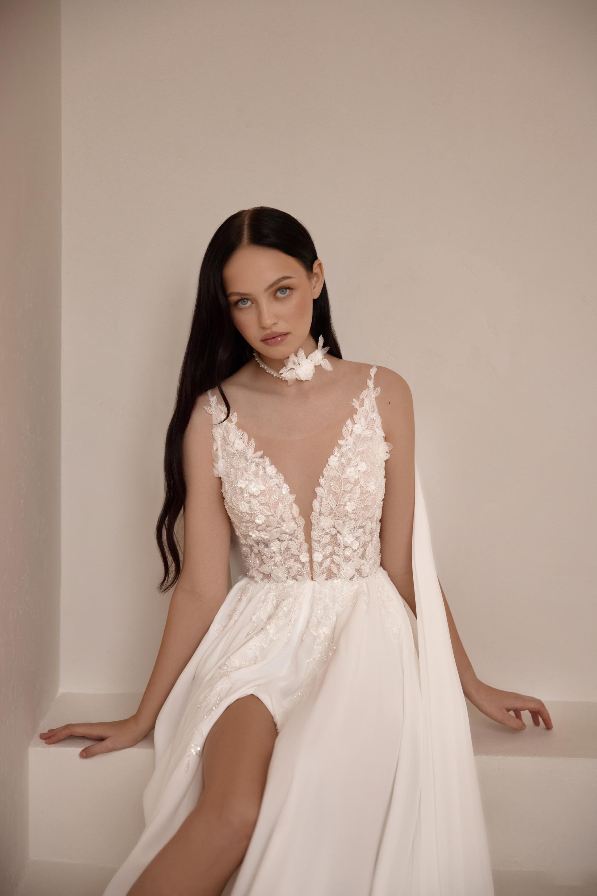 V-neck Wedding Gown, Modern Lace Bridal Elegance, Chiffon Skirt Bridal Dress, A-line Backless Elopement Gown, Civil Classic Wedding Dress