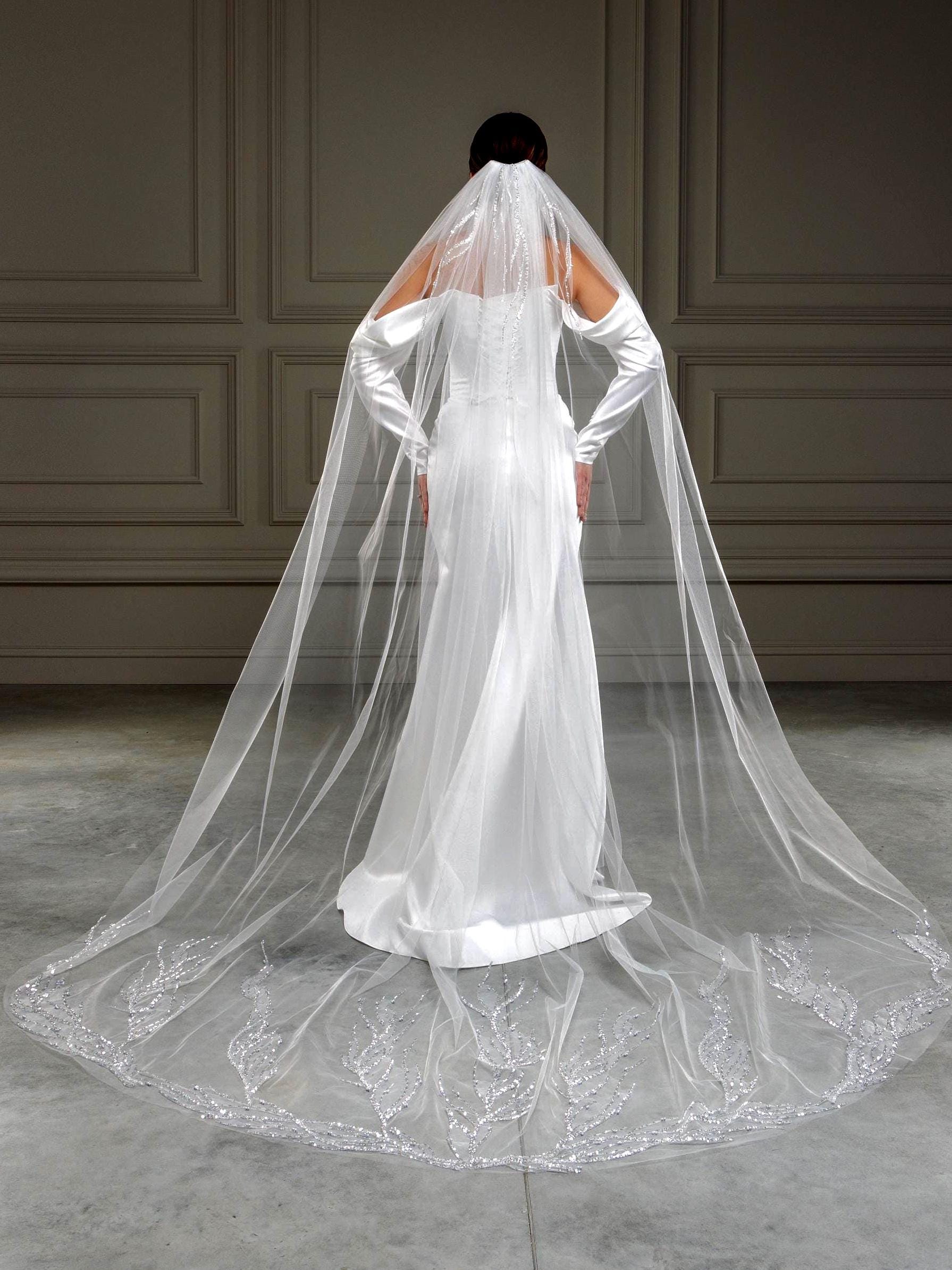 Exquisite Crystal Beaded Long Bridal Veil - Sparkling Cathedral Cape with Applique, Elegant One-Tier Wedding Veil with Comb
