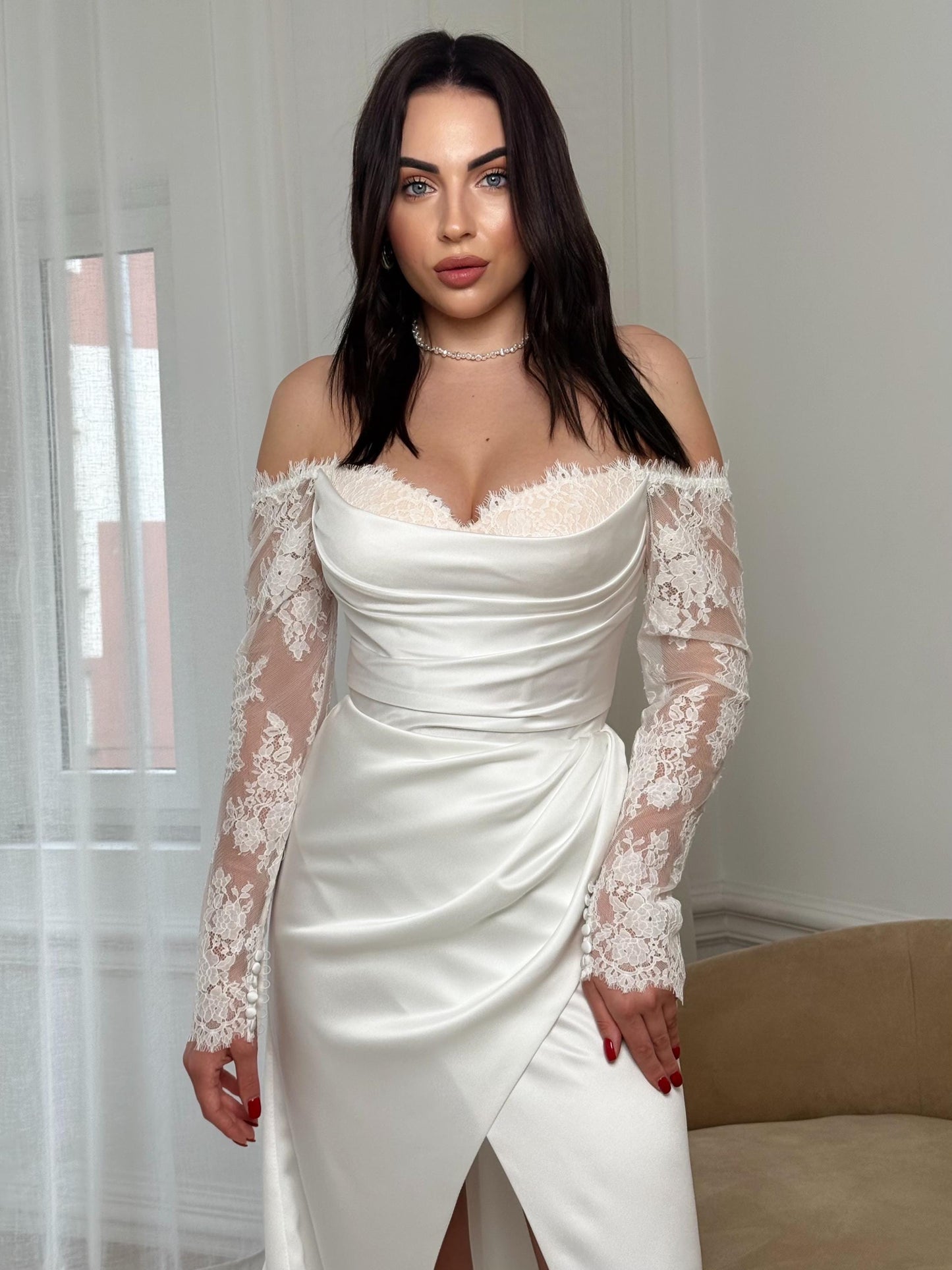 Elegant Satin Off-Shoulder Wedding Dress with Lace Sleeves and Front Slit – Fitted Bridal Gown with Train