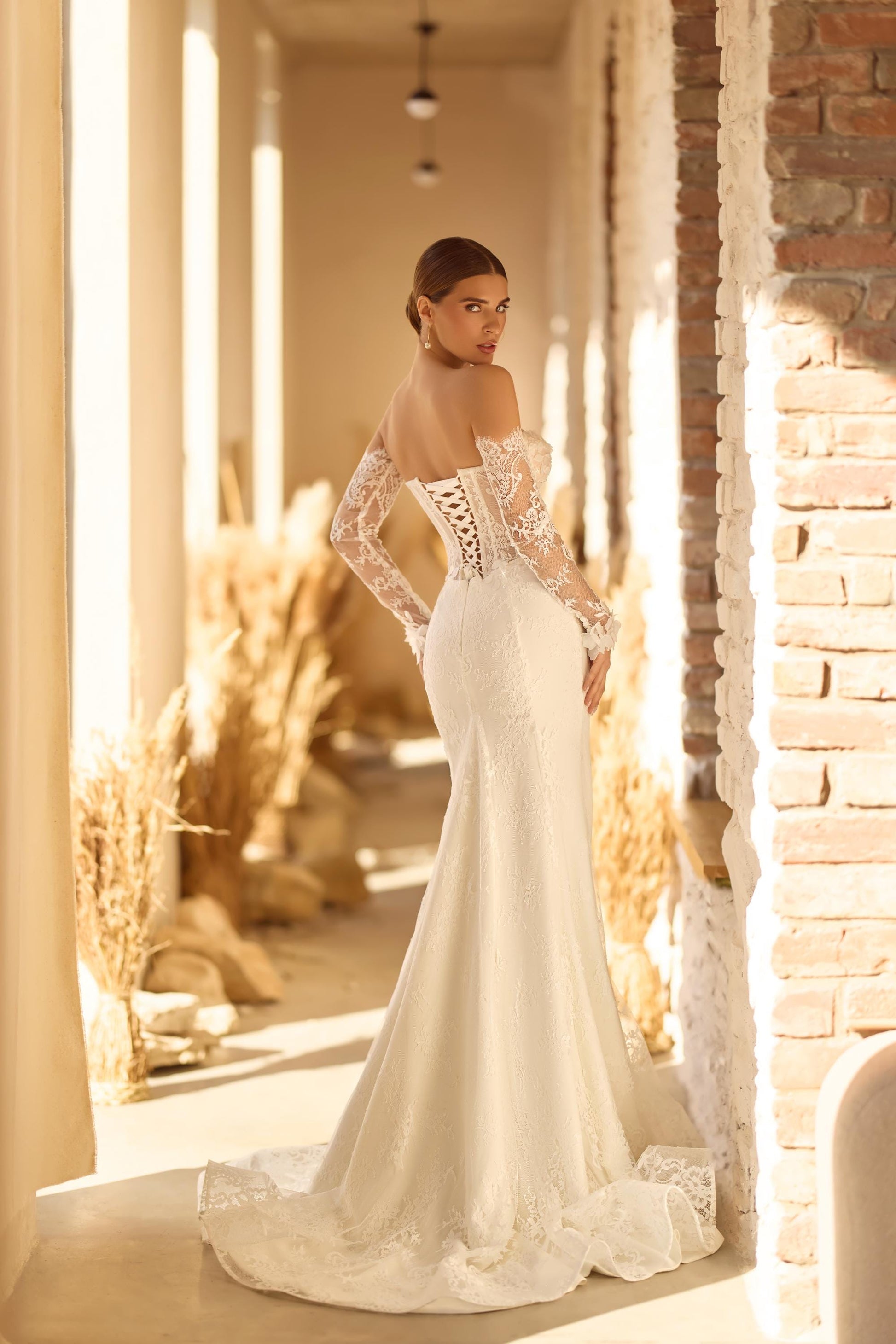 Off-Shoulder Lace Mermaid Wedding Dress with Train – Rustic Long Sleeve Bridal Gown – Satin Skirt Floral Corset Luxury Beach Dress