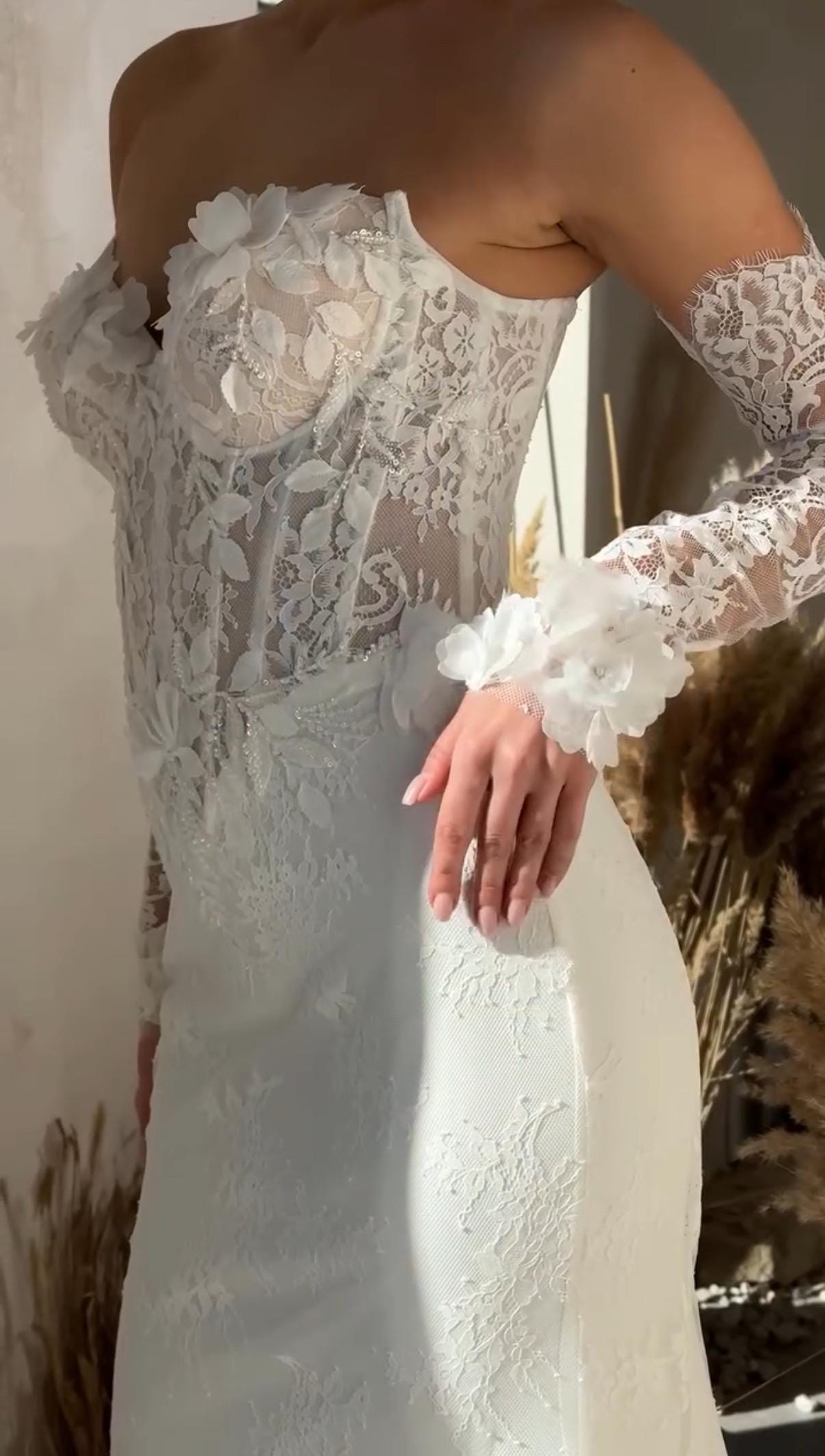 Off-Shoulder Lace Mermaid Wedding Dress with Train – Rustic Long Sleeve Bridal Gown – Satin Skirt Floral Corset Luxury Beach Dress