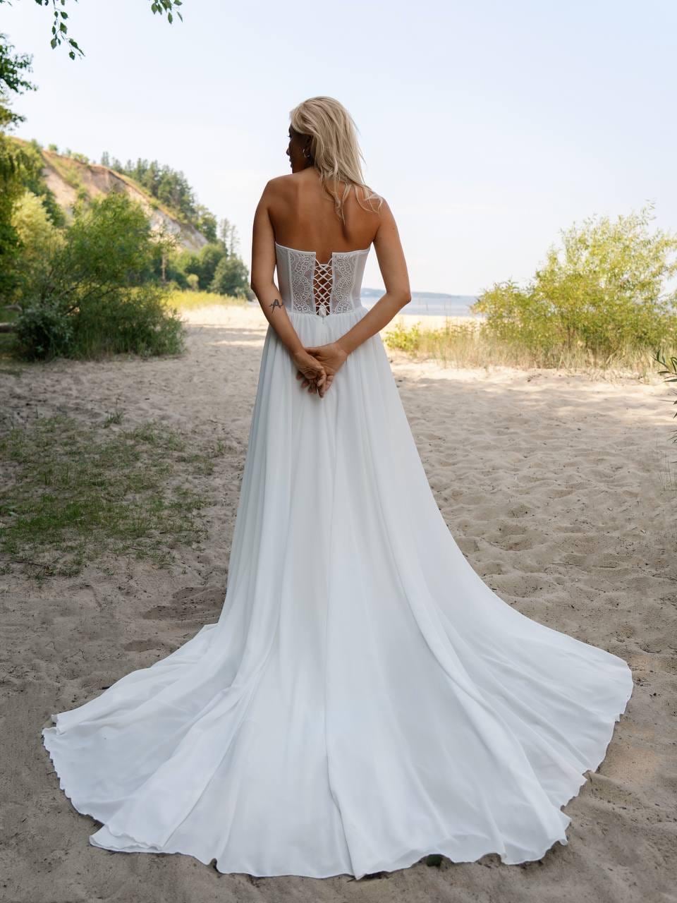 Boho Chiffon Corset Wedding Dress with Lace Inserts, High Slit Bridal Gown, Strapless Basque Waist Beach Wedding Dress