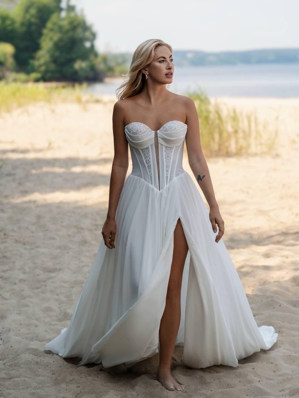 Boho Chiffon Corset Wedding Dress with Lace Inserts, High Slit Bridal Gown, Strapless Basque Waist Beach Wedding Dress