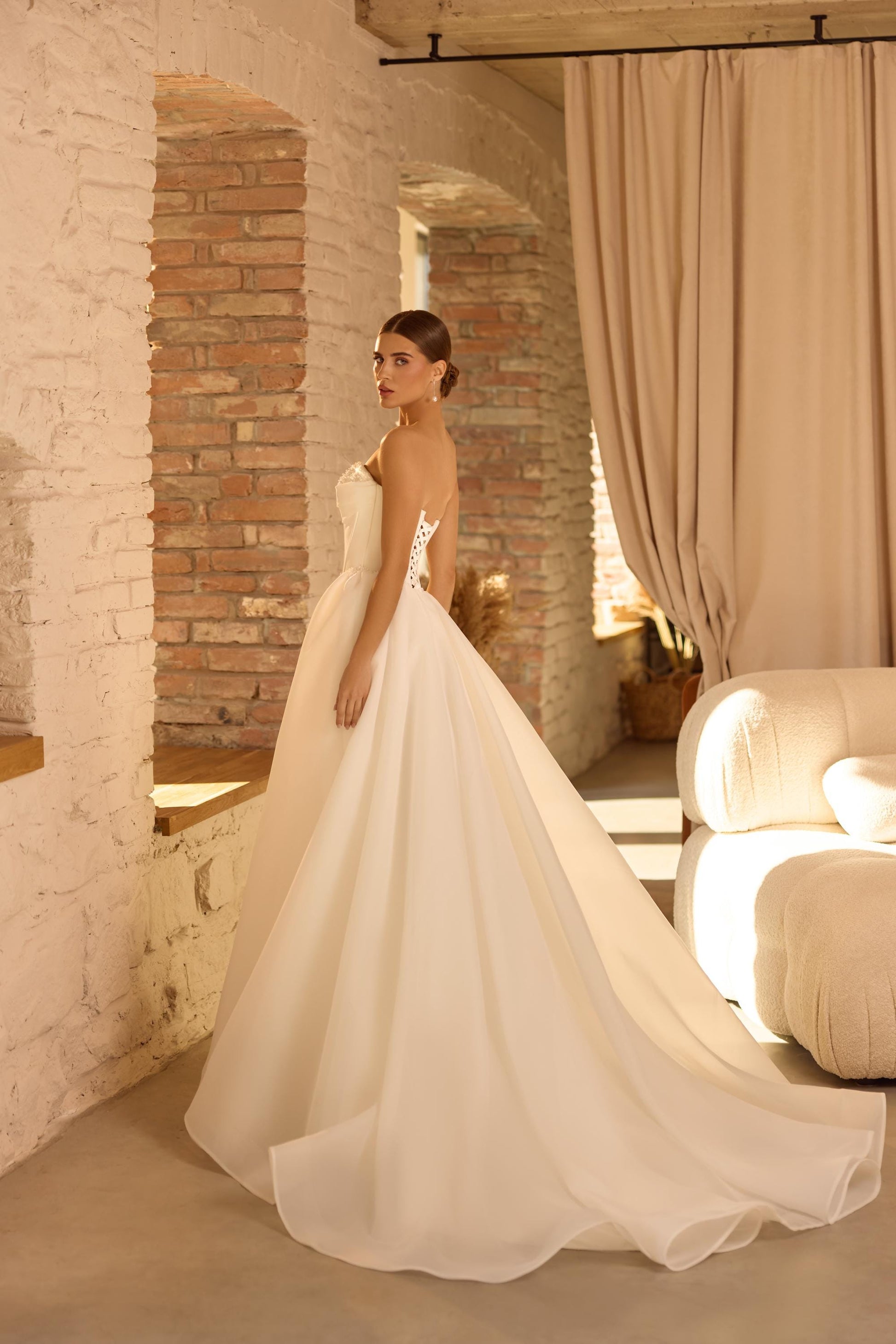 Off Shoulder Wedding Dress with Puffy Sleeves, Corset Bridal Gown with Slit and Train, Modern A Line Wedding Dress with Pearls