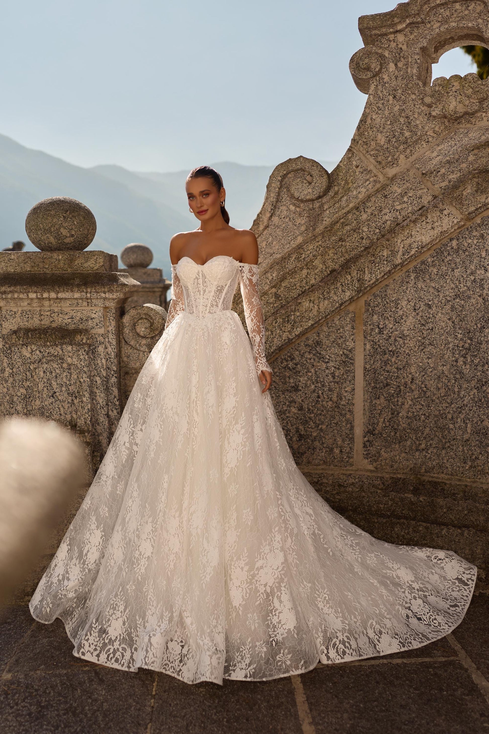 Lace Wedding Dress Off Shoulder A Line Bridal Gown Romantic Corset Bodice Long Sleeve Boho Elegant Bride Dress