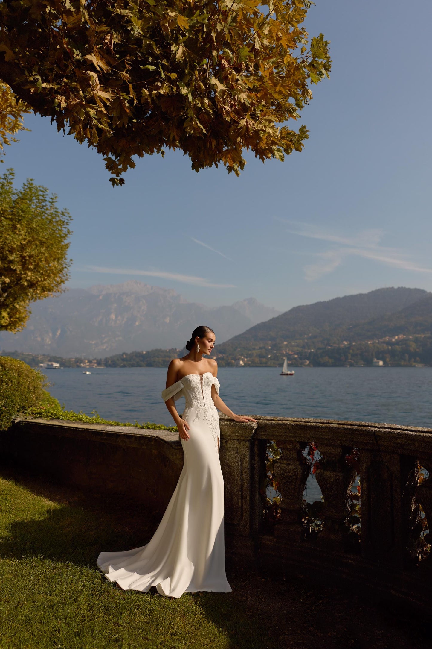 Crepe Wedding Dress Off Shoulder Corset Gown Mermaid Bridal Dress With Slit Elegant Modern Wedding Gown