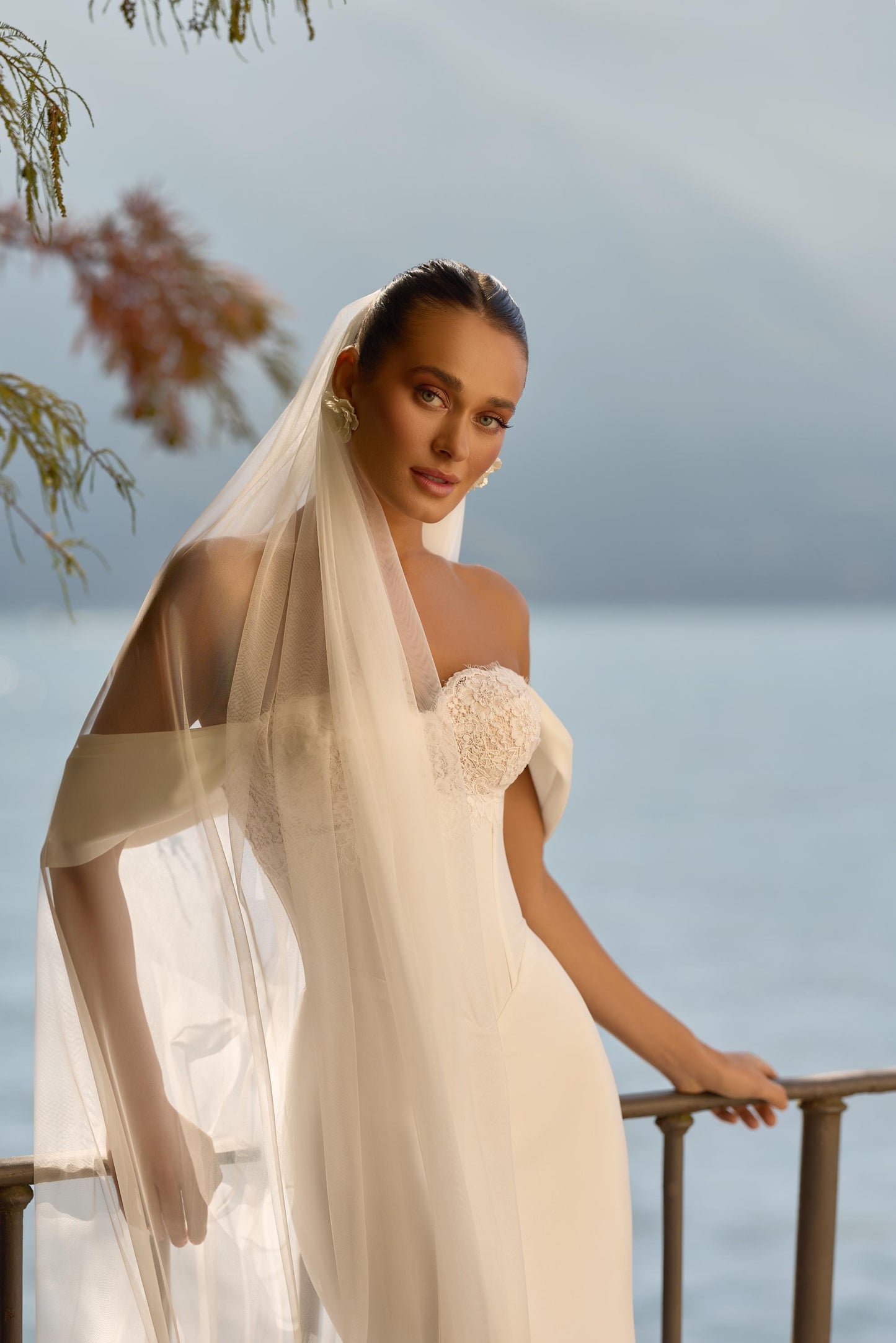 Strapless Wedding Dress with Off Shoulder Sleeves, Minimalist Bridal Gown with Corset Back, Elegant Modern Wedding Dress
