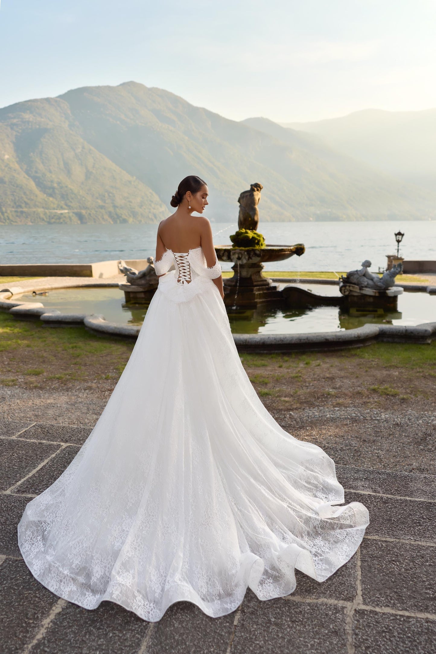 Wedding Dress Off Shoulder Lace Mermaid Gown Detachable Overskirt Romantic Bridal Dress Elegant Bride