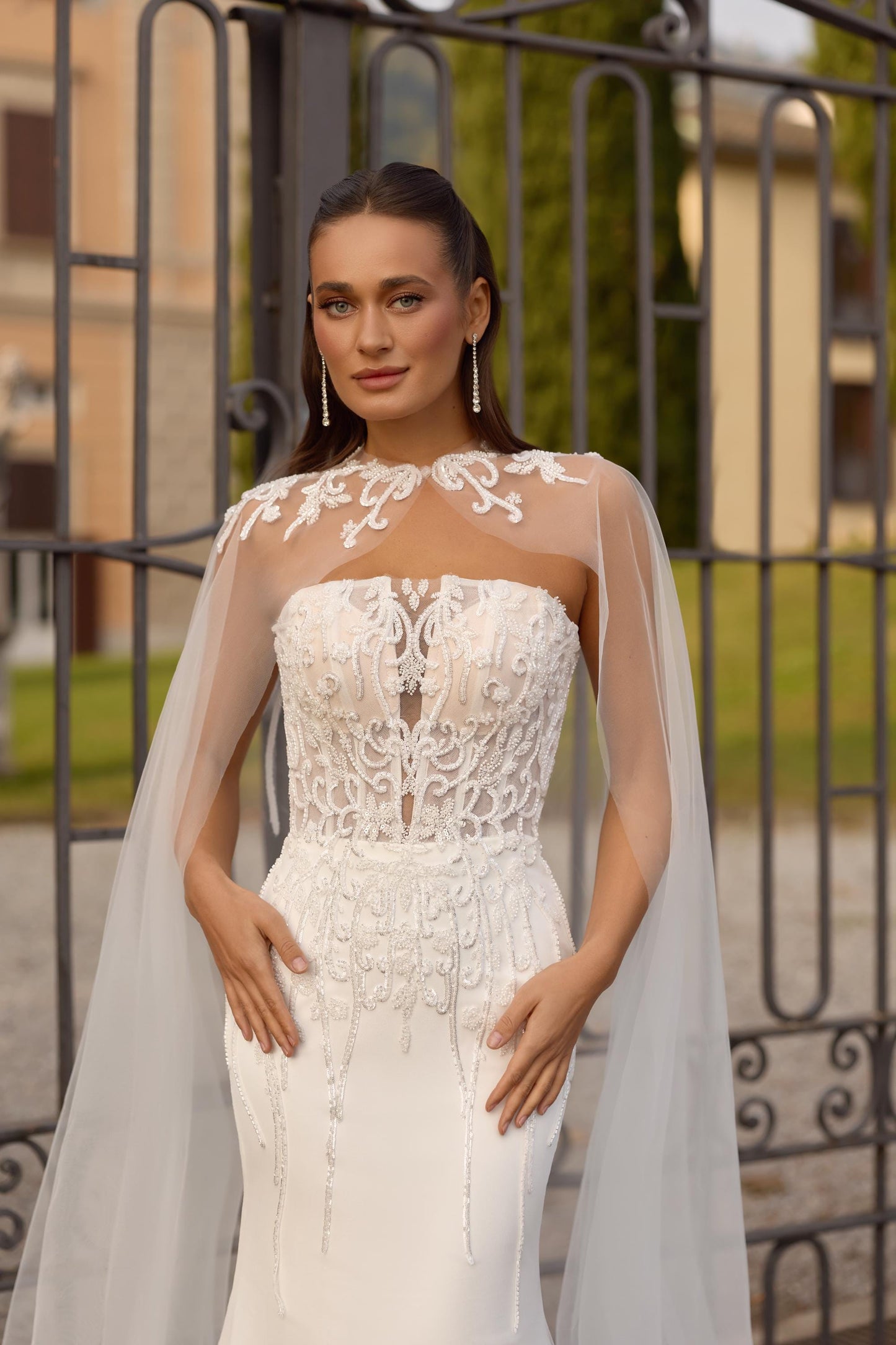 Wedding Dress Lace Corset Bridal Gown with Cape Veil Mermaid Wedding Gown Elegant Modern Bridal Dress