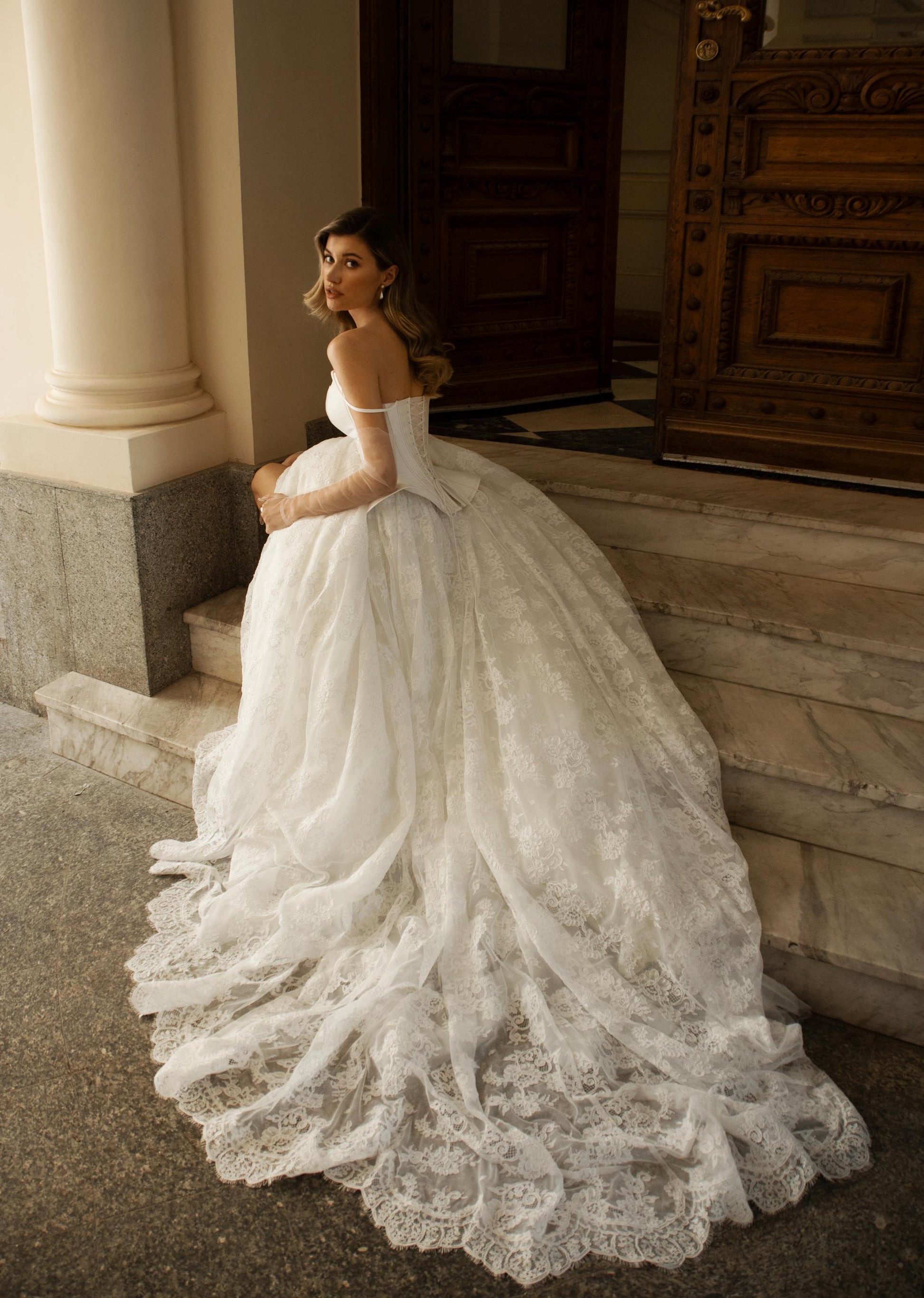 Lace Corset Wedding Dress with Detachable Overskirt, A-Line Bridal Gown, Romantic Lace Train, Modern Princess Bridal Look