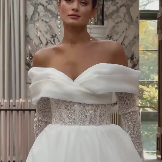 Royal Off-Shoulder Organza Wedding Shit, Long Bridal Dress with Sleeves and Train, Elegant Corset Basque, Romantic Ball Shit for Wedding