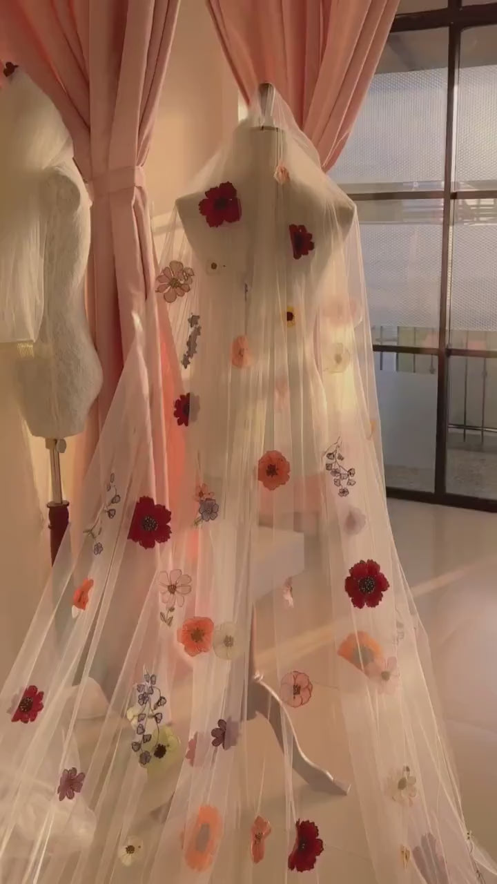 Wildflower veil |  veil | Bridal veil with flowers | Unique wedding veil | Botanical floral veil, Flower wedding veil | 3d flower veil