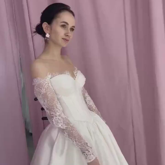 Princess Wedding Dress with Basque Corset, Mikado & Chantilly Lace, Glamorous Off-Shoulder Gown with Lace Sleeves, Luxurious Bridal Dress