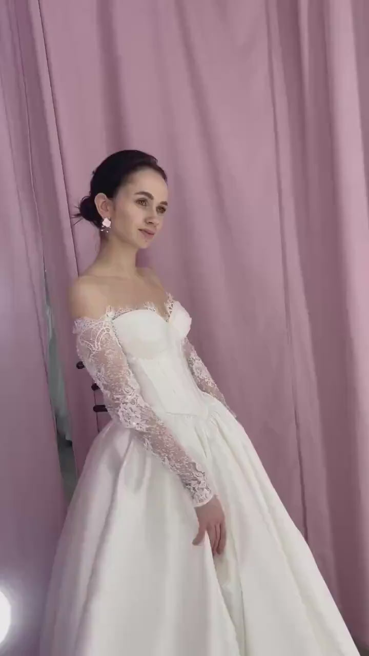 Princess Wedding Dress with Basque Corset, Mikado & Chantilly Lace, Glamorous Off-Shoulder Gown with Lace Sleeves, Luxurious Bridal Dress