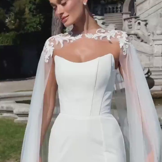 Crepe Wedding Dress with Cape, Minimalist Bridal Gown, Elegant Mermaid Wedding Dress, Modern Bridal Look, Chic Bride
