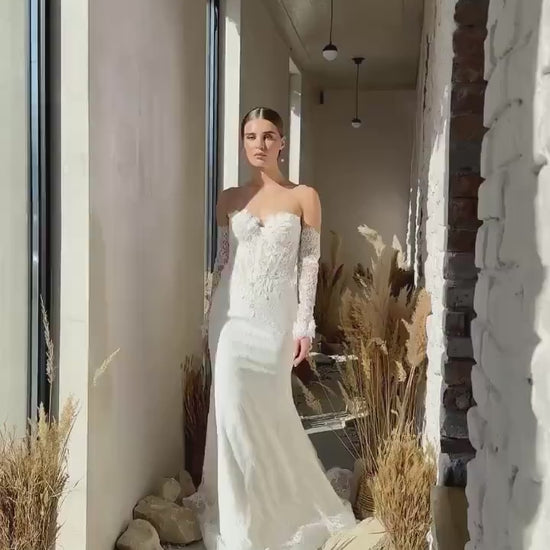 Off-Shoulder Lace Mermaid Wedding Dress with Train – Rustic Long Sleeve Bridal Gown – Satin Skirt Floral Corset Luxury Beach Dress